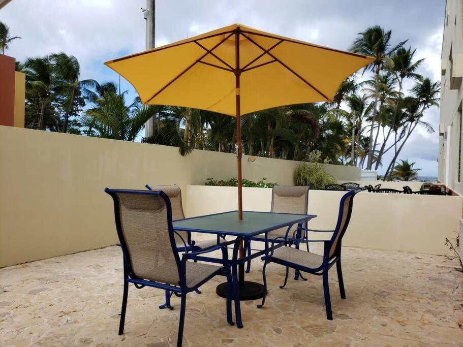 1St Level Unit Steps To Beach- Cold Air Conditioner At Poza Del Mar Luquillo Kültér fotó
